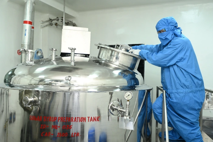 Contract manufacturing at Makin Laboratories